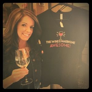 Meet your Posher, Nicole 💋